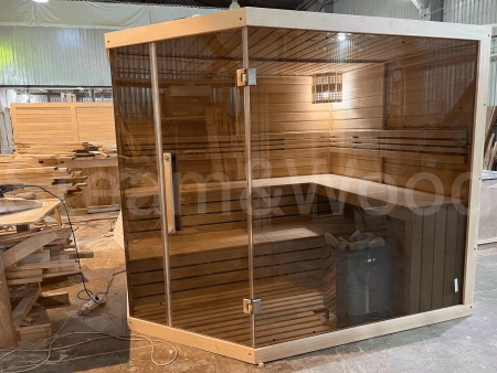 Четырехместная угловая финская сауна Luxury из кедра